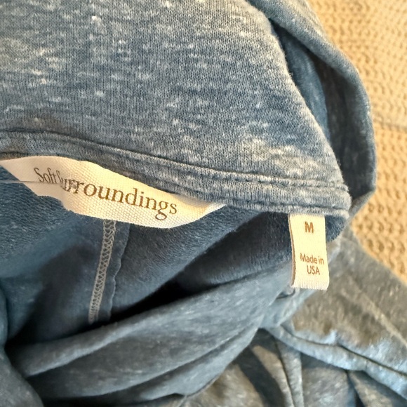 Top - Picture 4 of 5